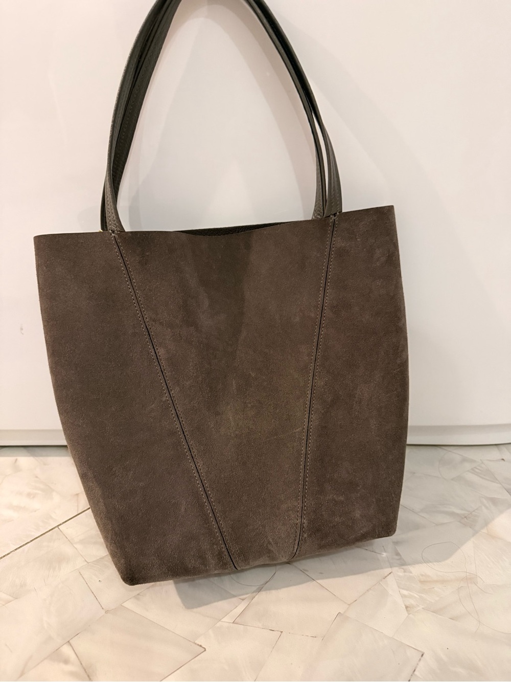 Chloé Suede Spin Tote Medium - Picture 5 of 8